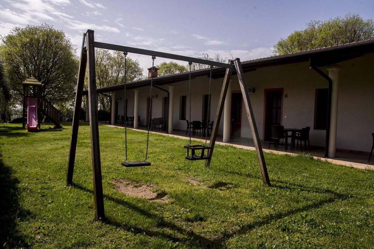 Agriturismo Lupo Bianco Monzambano Bagian luar foto